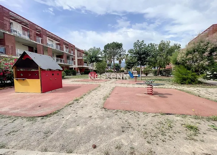 2950-Appartement Une Chambre Avec Piscine